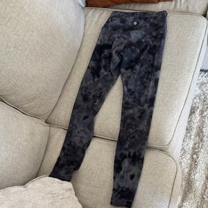 Lululemon Black Tie-Dye Align Leggings- like new, size 4